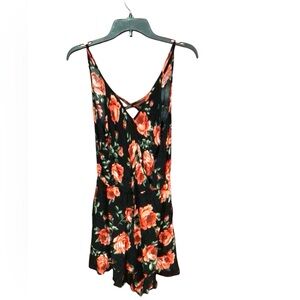 emetla black floral romper size medium 100% polyester.